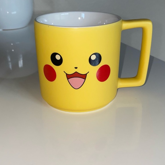 PIKACHU Coffee Mug. - Picture 1 of 6